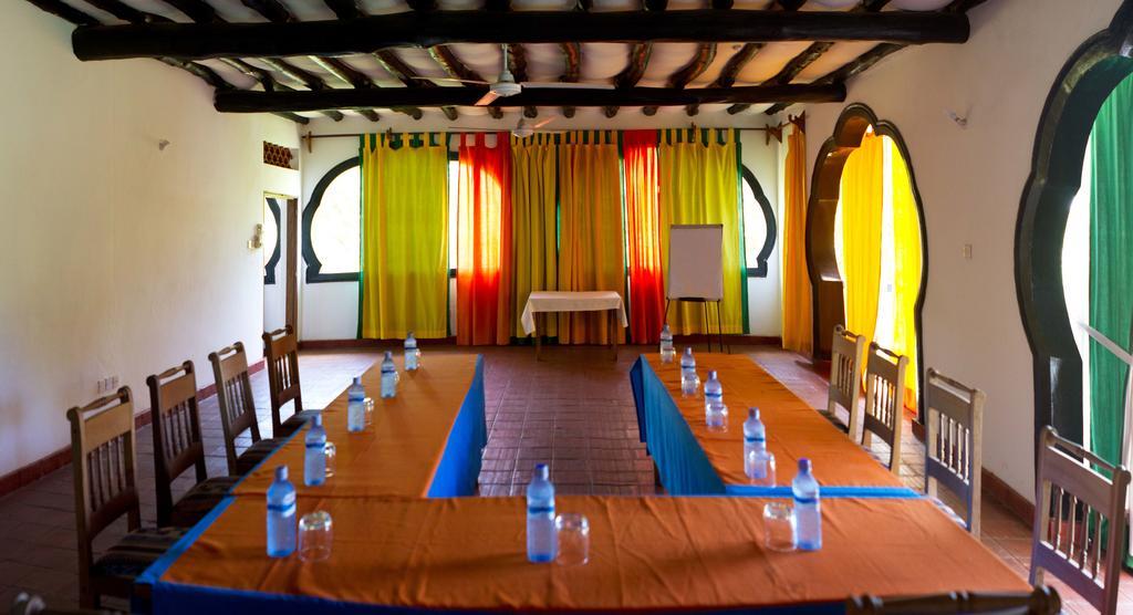 Mangro Hotel Diani Beach Exterior photo