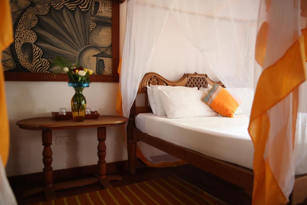 Mangro Hotel Diani Beach Exterior photo