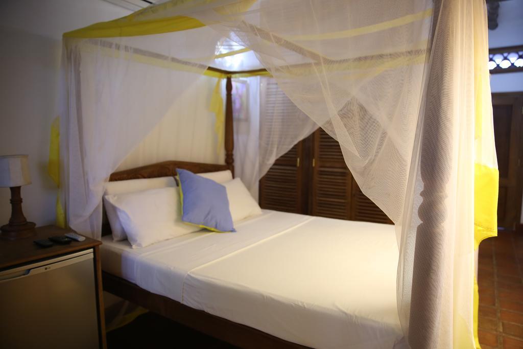 Mangro Hotel Diani Beach Exterior photo
