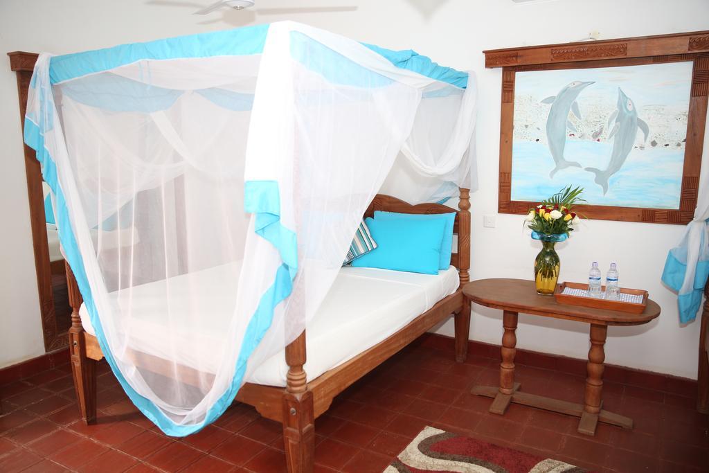 Mangro Hotel Diani Beach Exterior photo