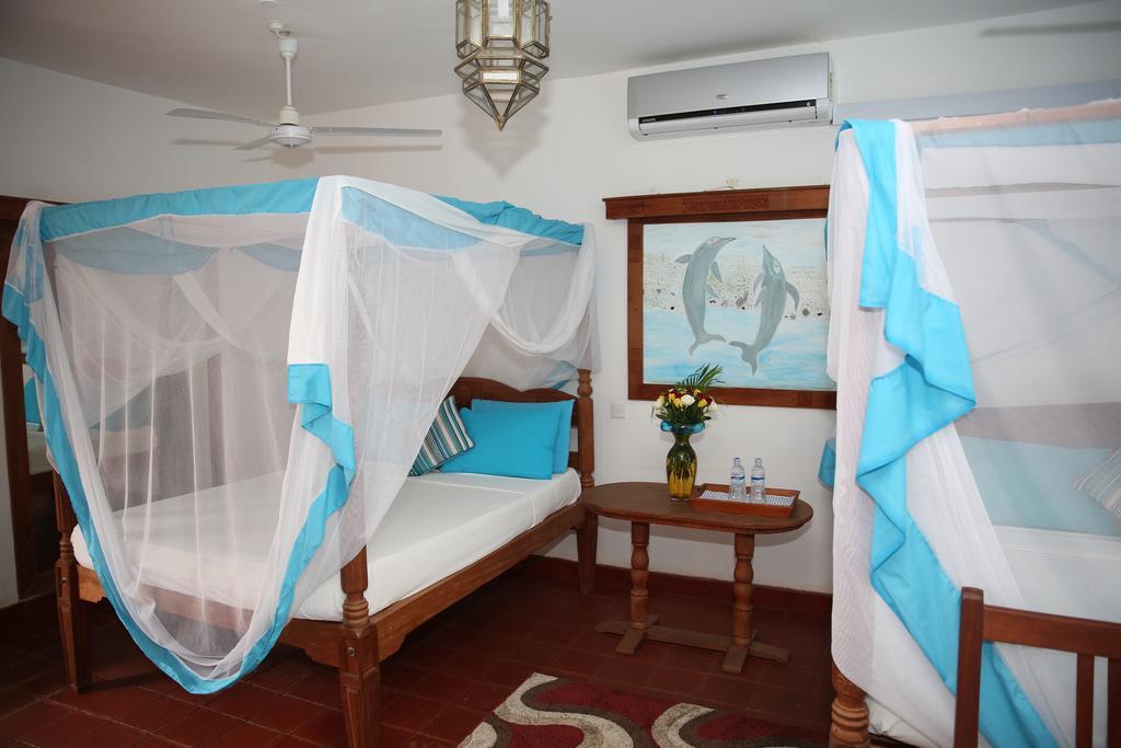 Mangro Hotel Diani Beach Exterior photo